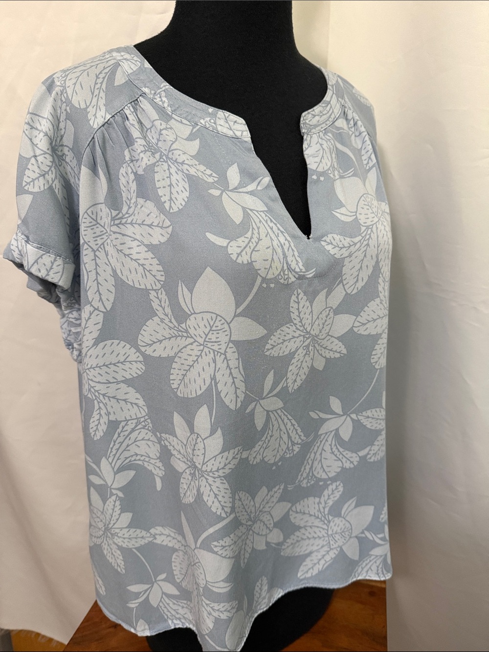 Rose & Olive Light Blue Floral Split-Neck Blouse